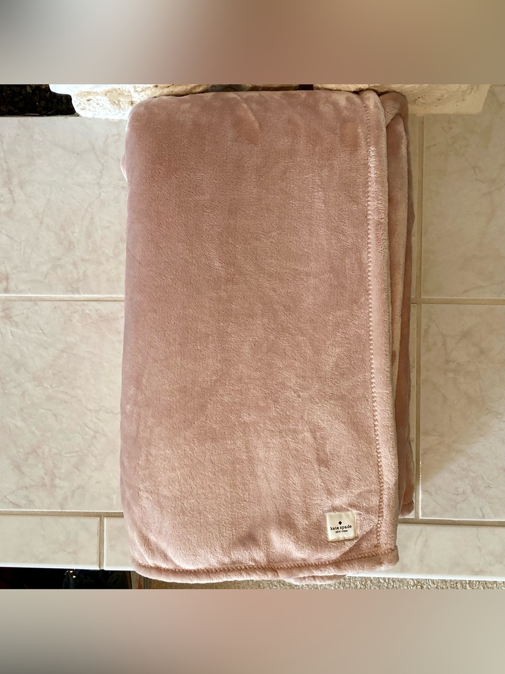 NWOT Kate Spade New York King size velvet soft fleece blanket features in blush